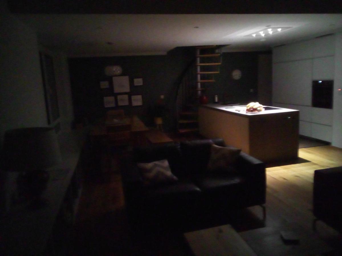 Spacious Contemporary Chalet Type Apartment. Голуэй Экстерьер фото